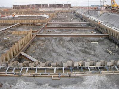 鋼板樁支護施工遇涌沙難題 原因分析與系統解決方案